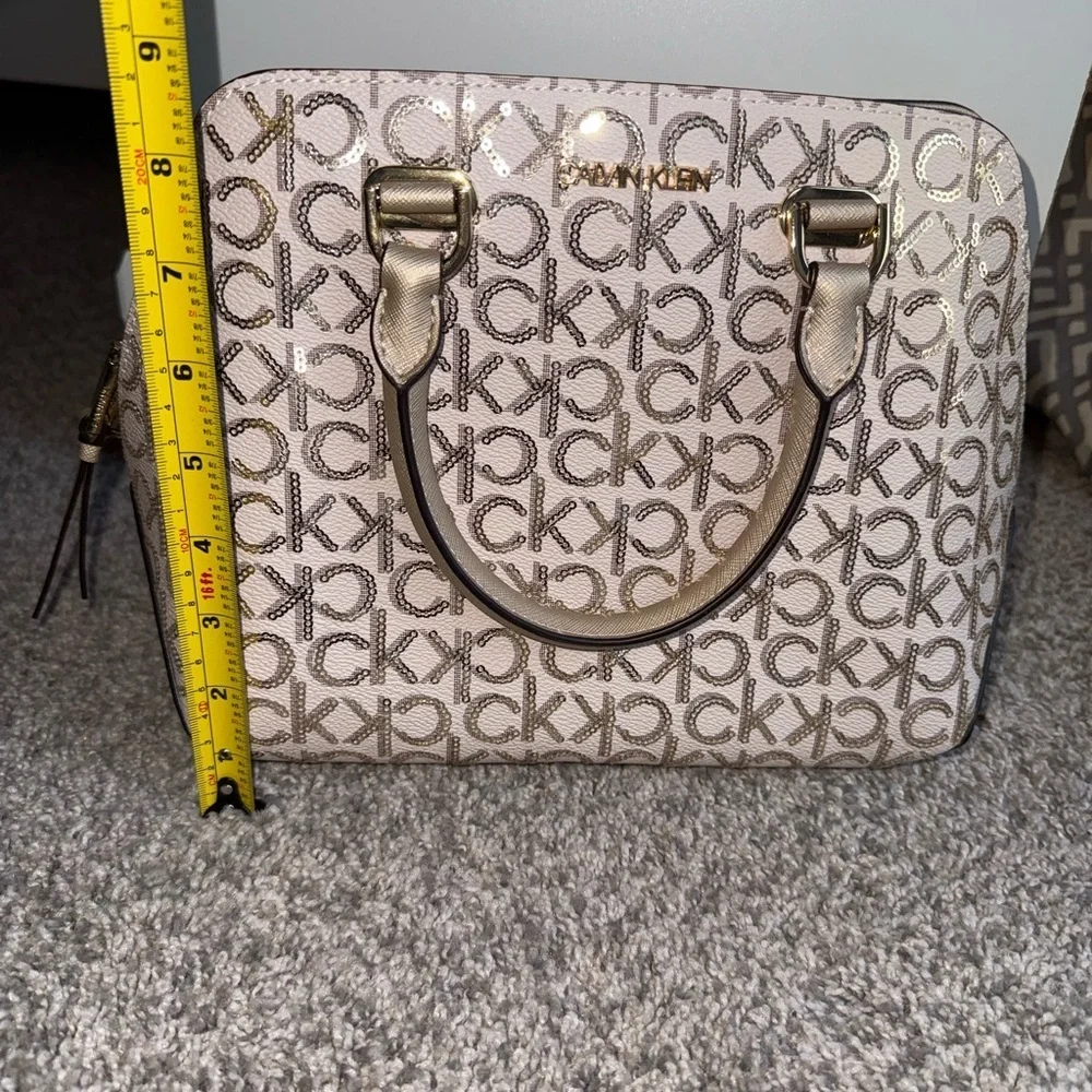 Calvin Klein NWT Women's Beige sparkle CK handbag